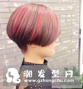 女士时尚镰刀头发型 百搭修颜提升魅力值