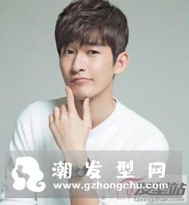 头大男生适合什么短发 短卷发塑造完美头型