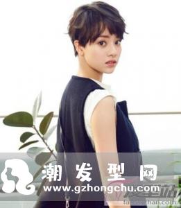 女生精灵头短发发型  干练有个性打造中性风