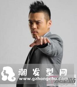 莫西干男士发型 酷炫型男都剪这款