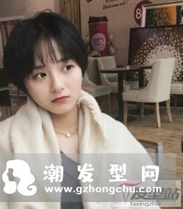 不烫不染的自然短发 简约中不乏小清新范