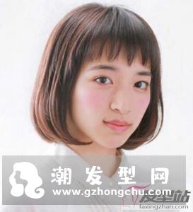 齐下巴短发怎么弄 试试这几款温柔修颜魅力十足