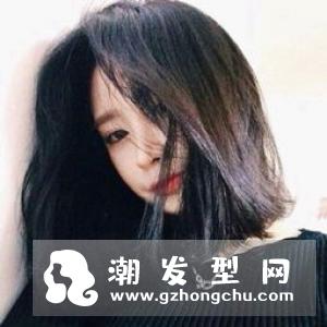 锁骨发X波浪卷发延续今天大势流行的