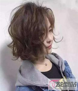 怎样烫短发有气质 S卷短发灵动又瘦脸