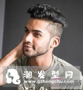 两边短中间长男发型 潇洒干练男人味十足