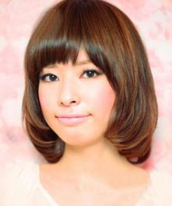港风短发发型女 打造浓郁复古风情