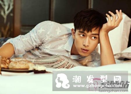 男士短发弄什么发型好看 韩式男发引流新时代男神