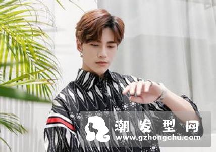 男生二八分短发 有型有款又修颜