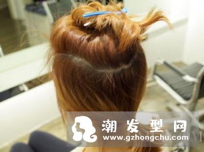 低马尾怎么梳不扁塌 多高好看