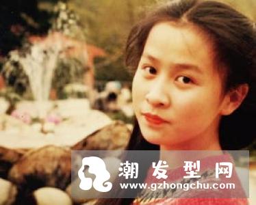 穿白衬衫配什么发型  简约洋气男神必备款