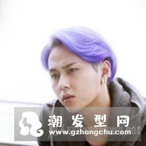 好看的男生黑色短发 不染发照样帅气有型