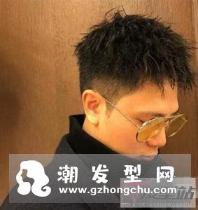 发型设计男生短发蓬松 时尚帅气塑造瘦削脸型