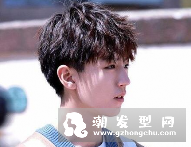天坑猎鹰王俊凯发型叫什么 张保庆同款纹理烫短发怎么剪