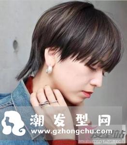 燕尾头是什么发型 发尾外翘别致有个性