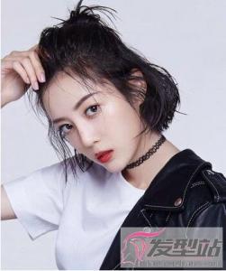 女生齐脖短发发型 瘦脸洋气拥有天鹅颈