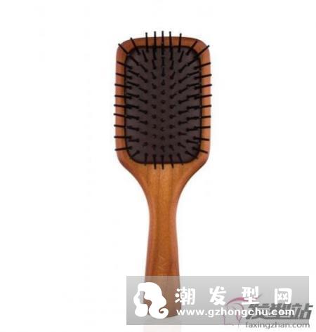 103岁婆婆拒当白发魔女护发秘诀+维持黑发心得