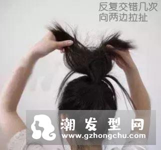 直发丸子头扎法步骤图解