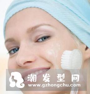 梳头方法不对也可能导致脱发 所以梳头就要避开这5个地雷！