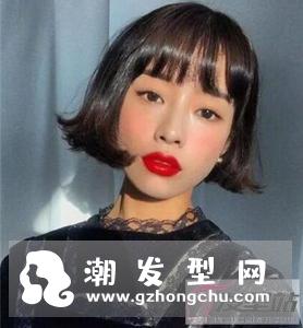 2019流行短发发型女 齐嘴短发美得刚刚好