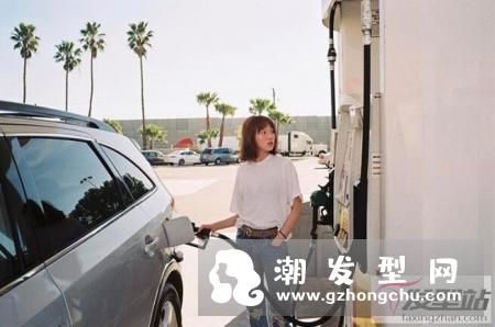 短发烫发发型潮女 微乱蓬蓬短发让男人看了就想揉你的头