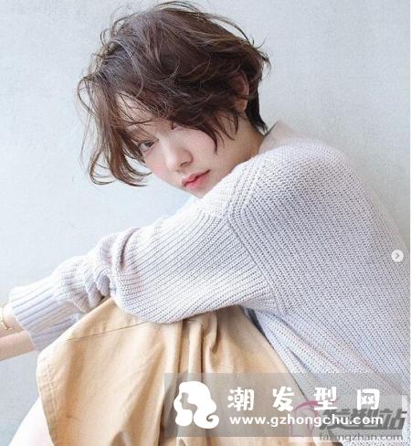 女生空灵系男孩风短发 耳下1公分美到仙气爆棚！