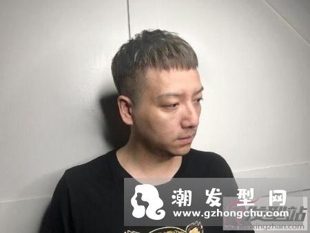 男士渐变式短发 风格与舒适度同时拥有