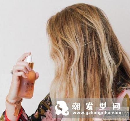 头发香水喷雾怎么用 保持头发蓬松香喷喷
