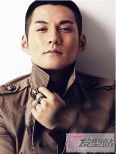 男士卡尺发型 打造冷酷男人味