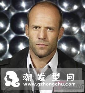 地中海发型怎么弄好看 男人秃顶适合什么发型