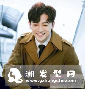 男士三七分偏分短发 修颜时尚大家都在跟