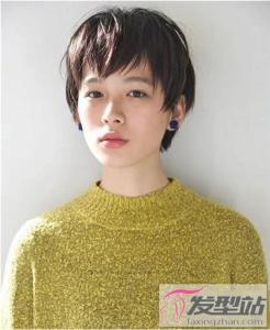 日系女生短发发型 干练清爽很显气质