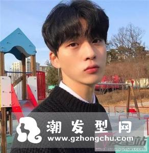 潮男今年流行发 帅气心形刘海