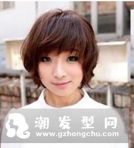 自己选发型的五大步骤.ppt