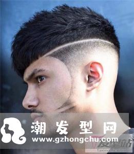 男生短发精神帅气发型 两边剃光一道杠背头超帅
