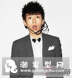 男士穿西装适合的发型 帅气简约展现迷人魅力