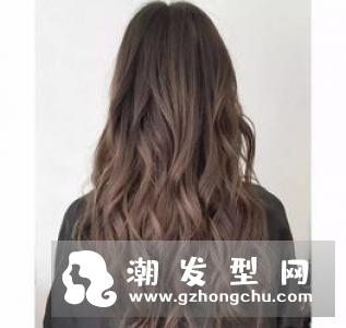 染绿色头发需要漂吗 褪色是什么颜色