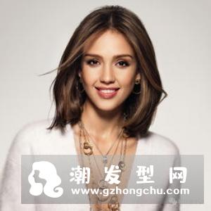 锁骨发瘦脸效果意外的好 散发着简单的高级快来剪一波
