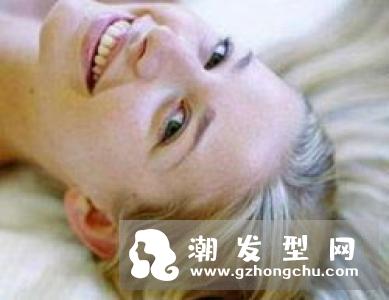 染烫后的头发如何护理 护发小技巧让秀发重焕光泽