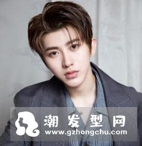 彭于晏发型叫什么 彭于晏三大最常剪发型简约清爽兼易打理