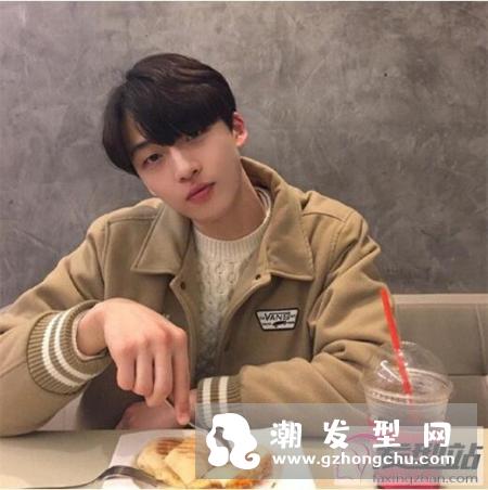 男生短发精神帅气发型 简直是理想男友发型
