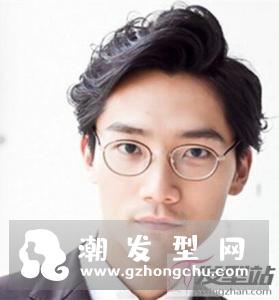 三七分男士发型 修颜潮范显个性