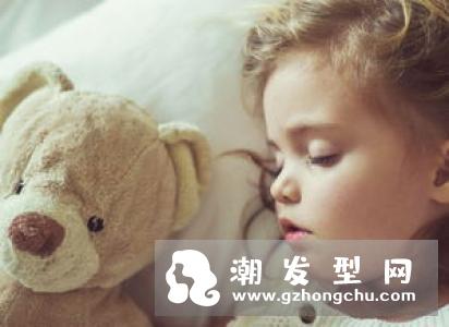 庞帕多Pompadour发型和Undercut有什么区别，看完这张图你就懂了！