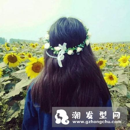 头发出油毛躁掉头发怎么办？女生换季经常会遇到的头发问题