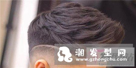两鬓剃男短寸飞机头 率性利落打造型男气质