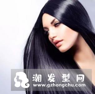 时尚美妆部落客,打算成立服饰品牌,朝电商路线发展