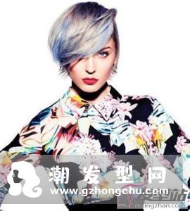 女生斜庞克发型 独特吸睛大写的帅气