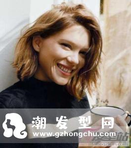 法式风格的短发通常别有一番韵味,风格自然简约,又不乏慵懒与性感的