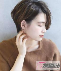 女生撇耳发怎么剪 清爽简约撩人满分