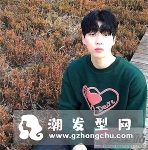 潮男今年流行发 帅气心形刘海