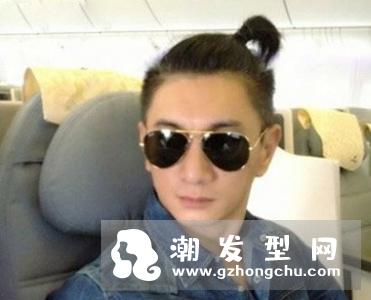 戴眼镜的男生发型 文艺范吸睛又显帅气